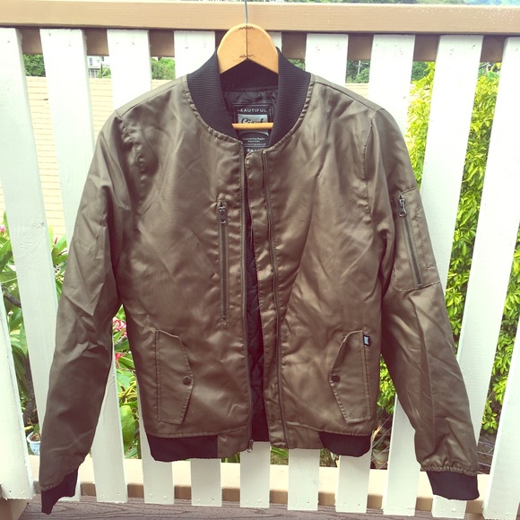 Beautiful Giant green slick bomber jacket - Picture 1 of 5